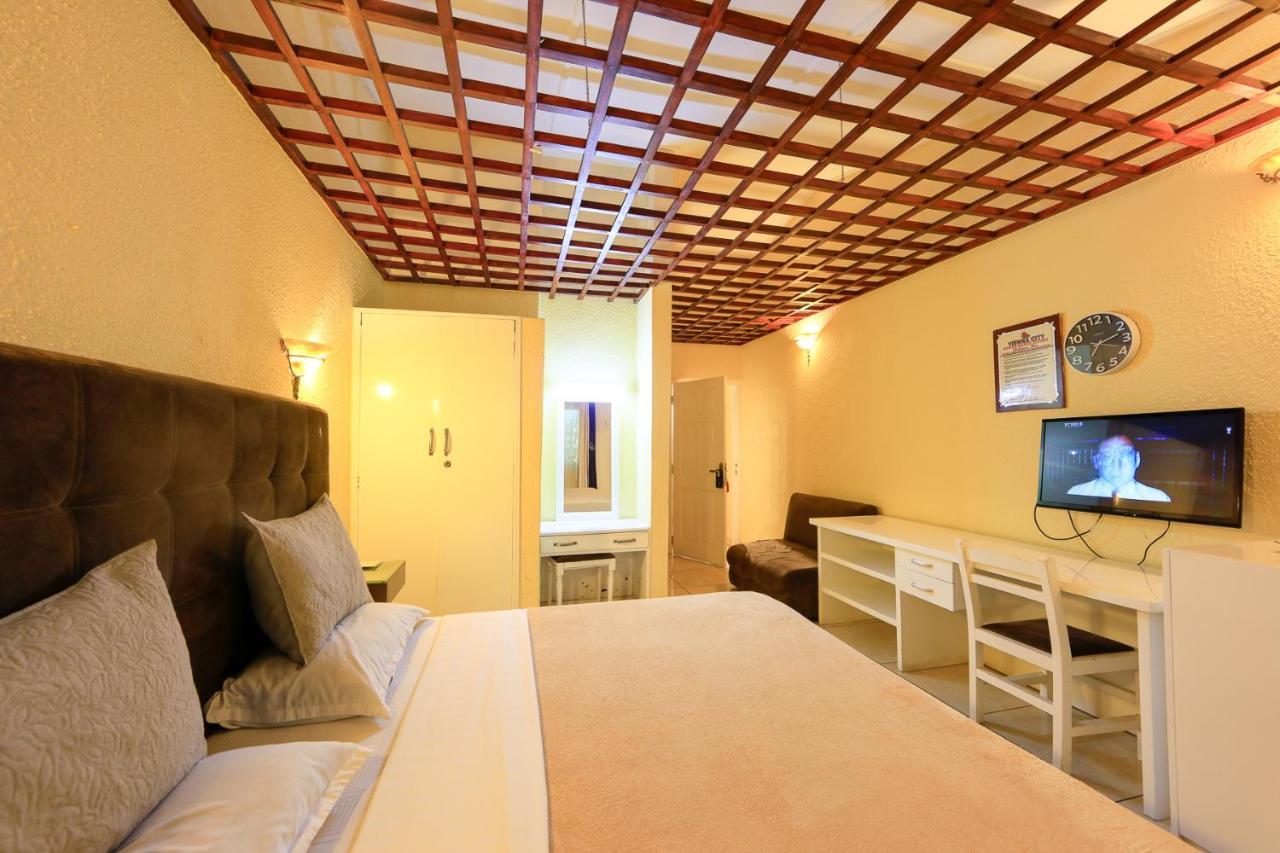 Roses Guest House Kumasi Exterior photo